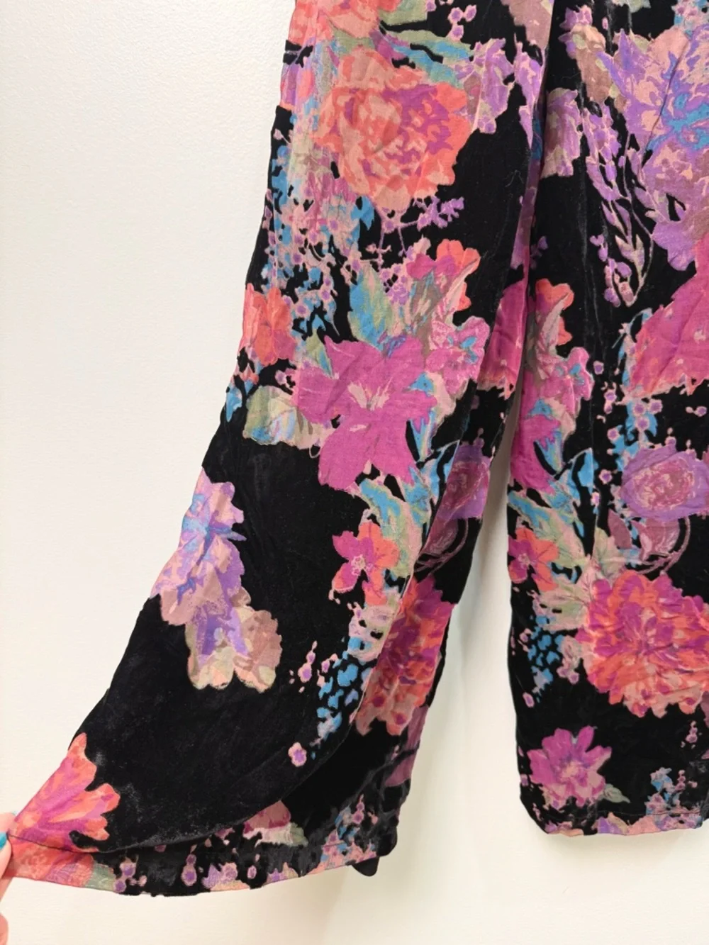 Lulus Moody Vibes Black Burnout Velvet Floral Print Wide-Leg Jumpsuit Size M NWT